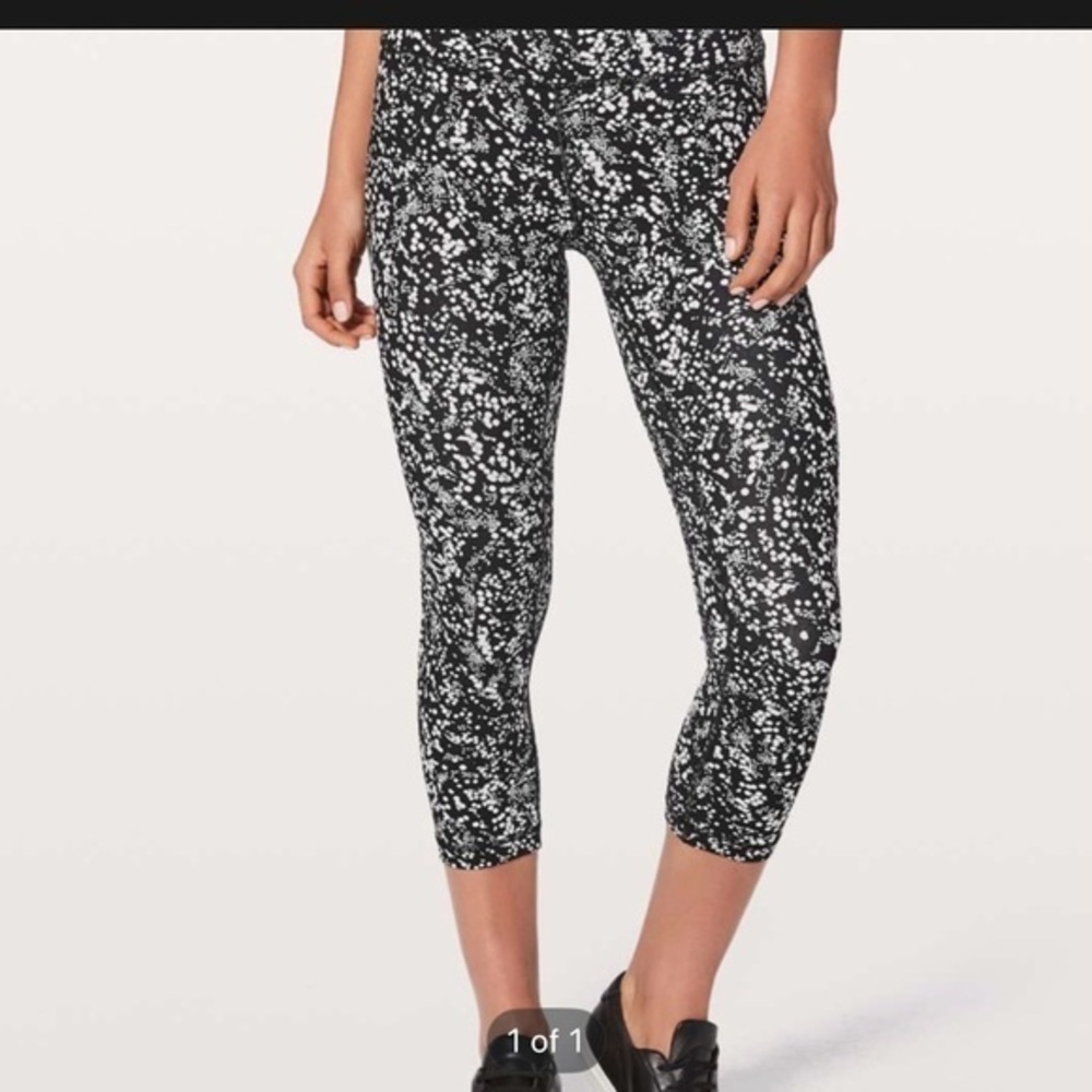 003 Lululemon Align leggings Chirasu Black